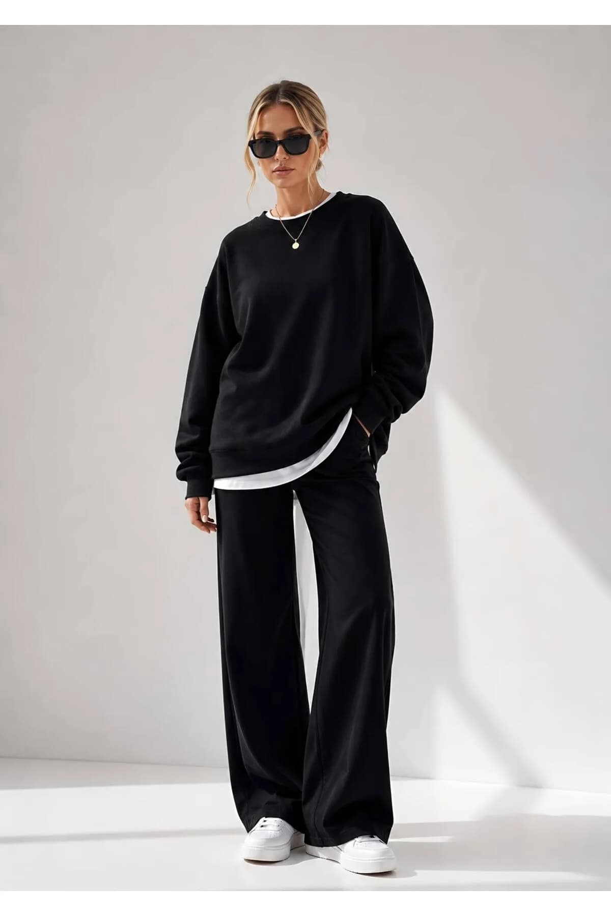 Kadın Üç İplik Şardonlu Pamuk Oversize Sweatshirt — Siyah — görsel 4