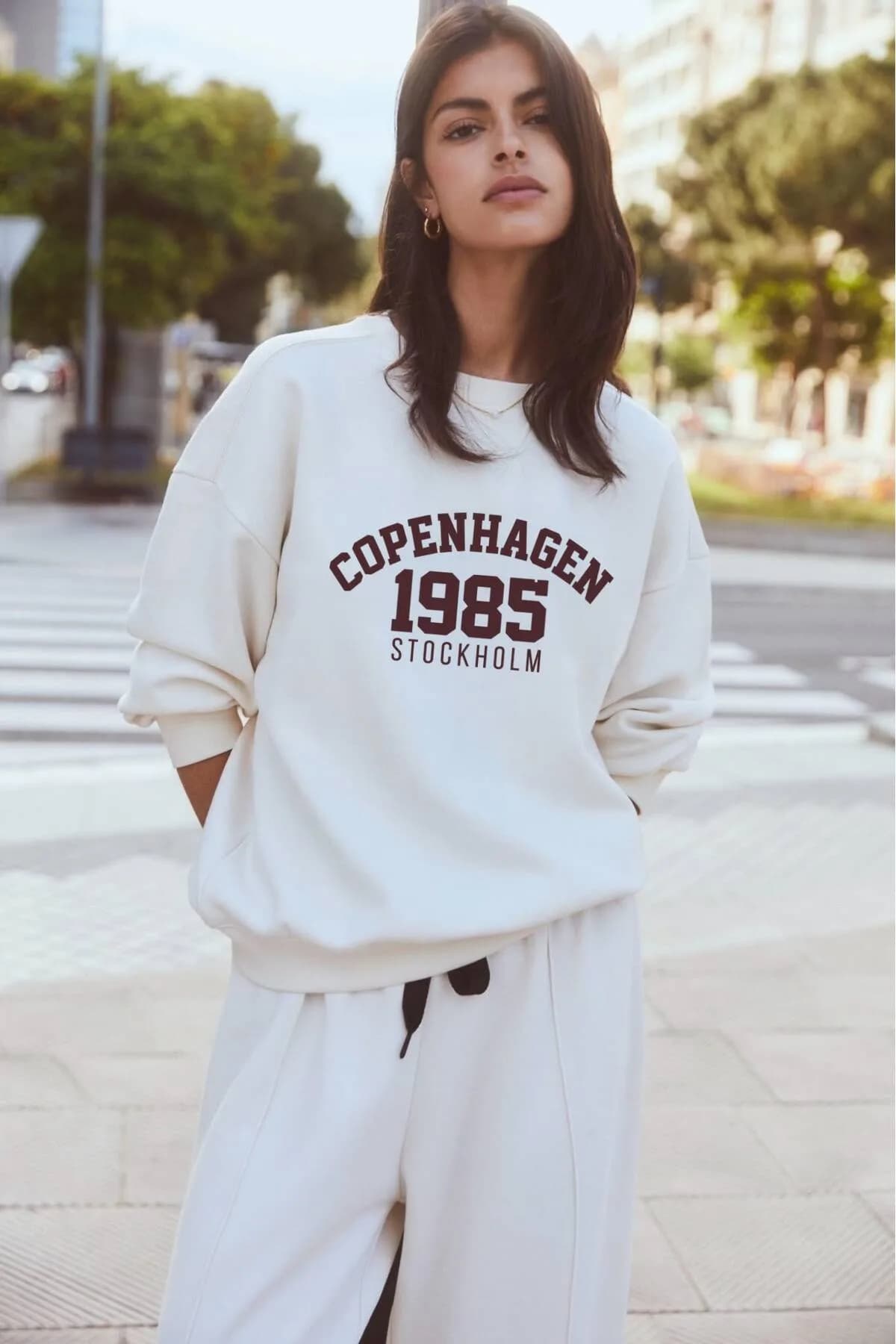 Kadın Beyaz Copenhagen Baskılı Üç İplik Şardonlu Sweatshirt