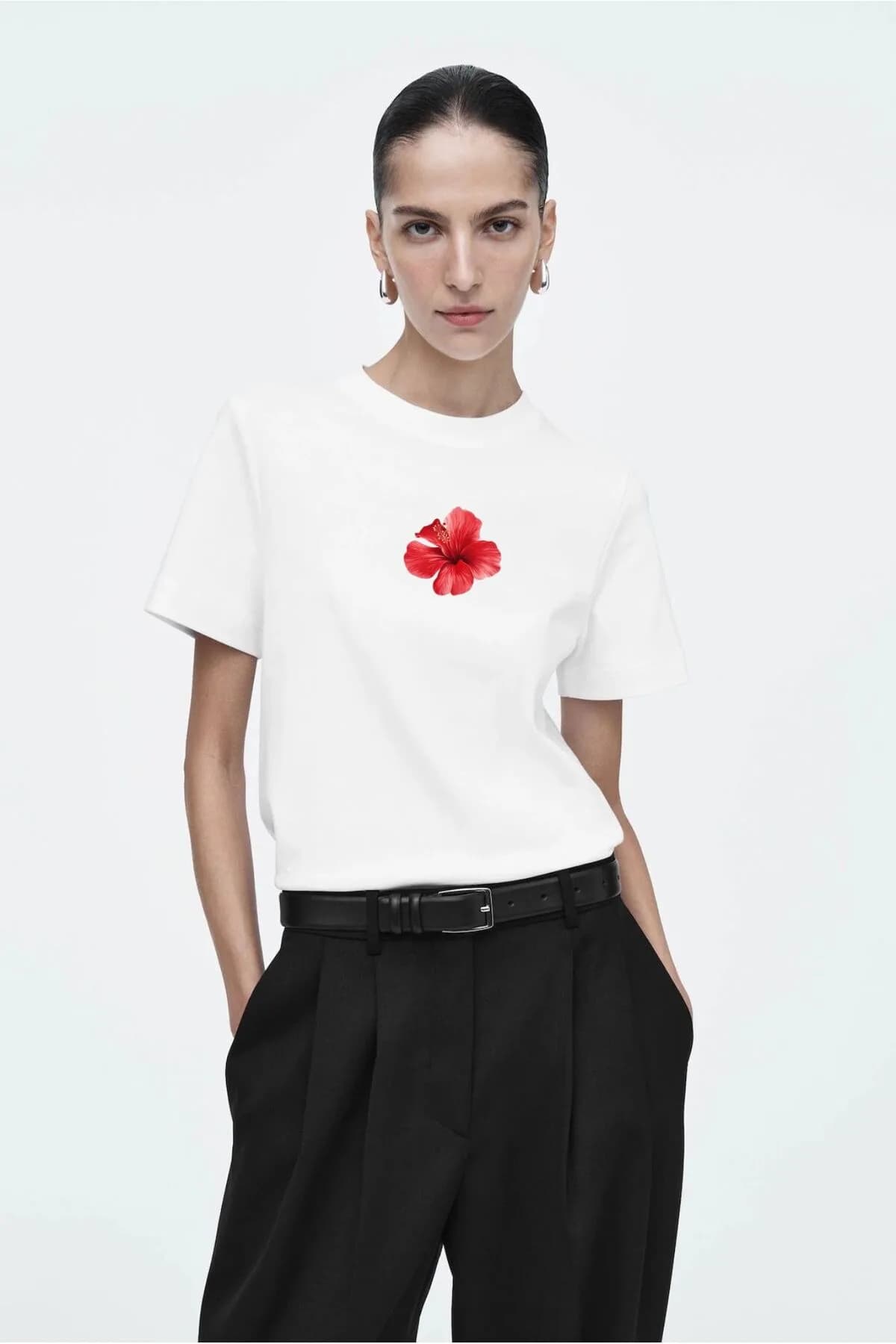 Clean Girl Style Gül Baskılı Oversize Pamuklu T-Shirt