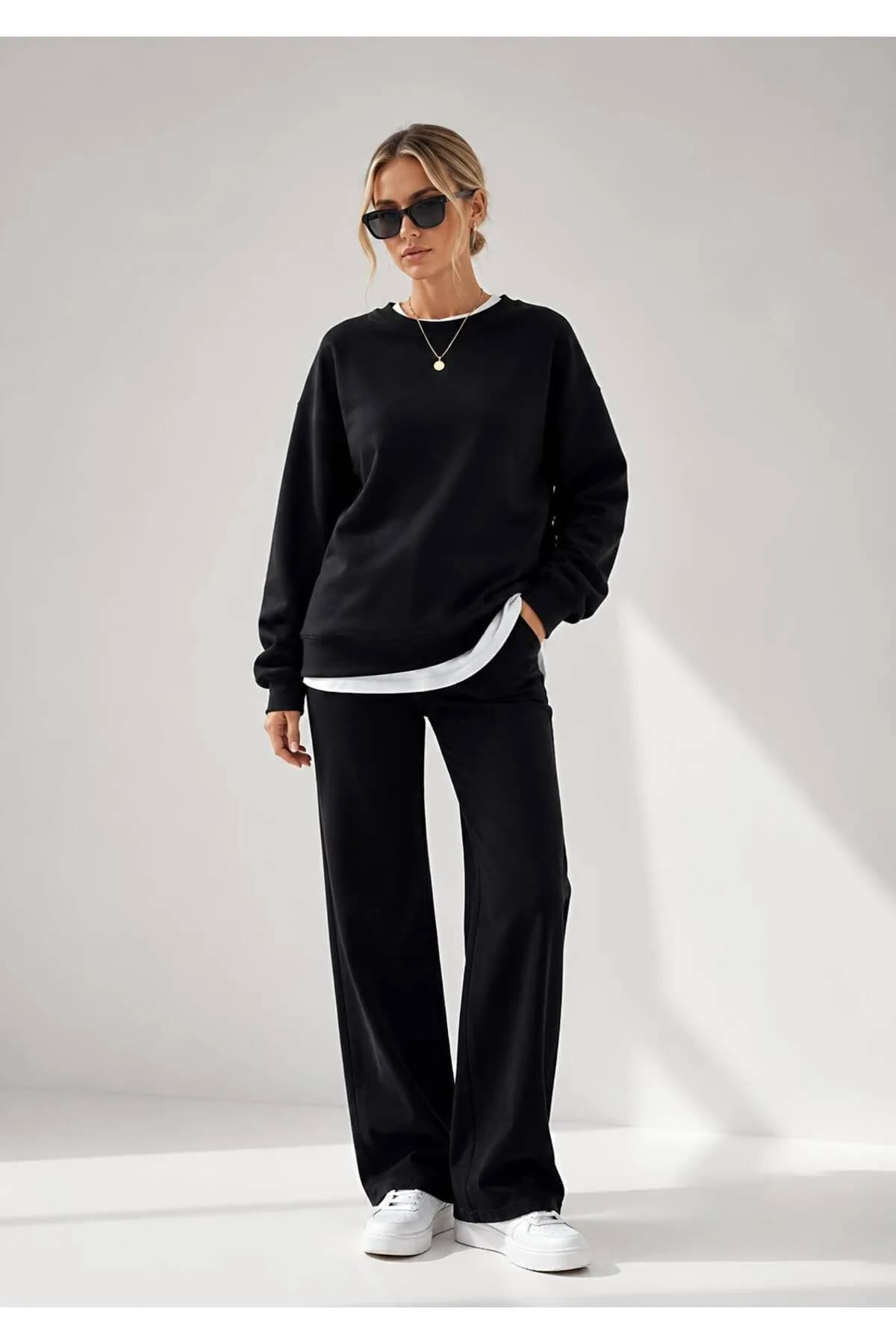 Kadın Üç İplik Şardonlu Pamuk Oversize Sweatshirt — Siyah — görsel 3